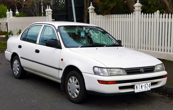 1995_Toyota_Corolla